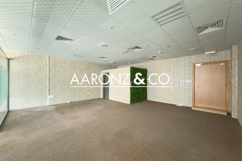 82m² Office in Business Bay, UAE No. 107020 3