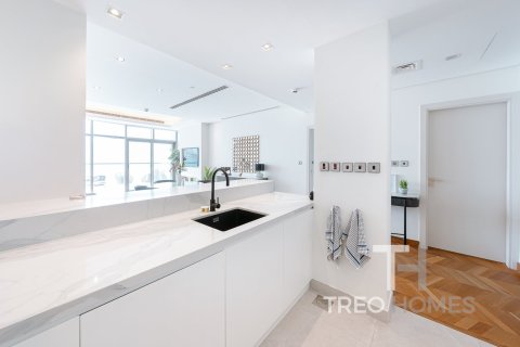 2 bedrooms Apartment in Palm Jumeirah, UAE No. 80229 9