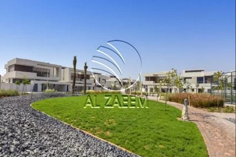 Villa de 5 dormitorios en  Yas Island, UAE No. 27423 1