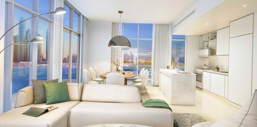 Квартира с 2 спальнями в EMAAR Beachfront, ОАЭ №77985