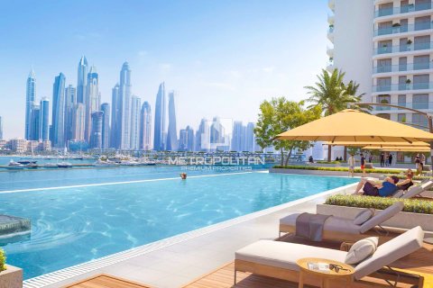 Квартира с 2 спальнями в EMAAR Beachfront, ОАЭ №77985 10