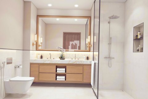 Квартира с 2 спальнями в EMAAR Beachfront, ОАЭ №77985 8