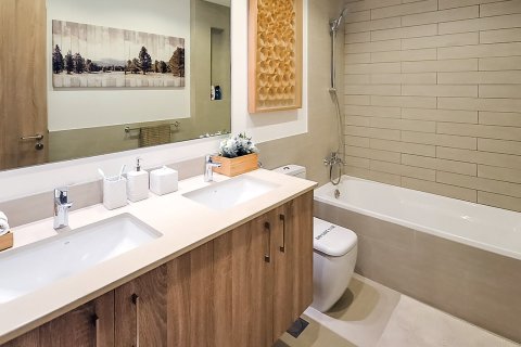 2 bedrooms Apartment in PARKVIEWS RAWDA Town Square, UAE No. 95651 4