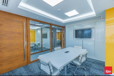 Office de 163.7m² en Dubai, UAE No. 103943 11