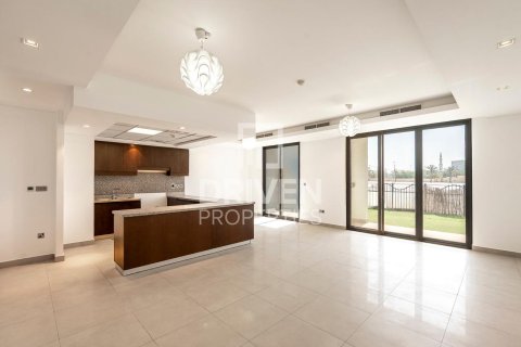 Villa de 3 dormitorios en Motor City, UAE No. 84345 6