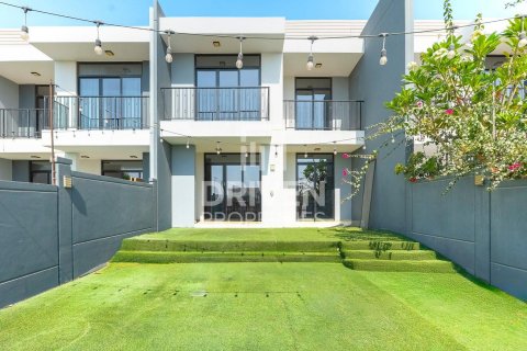 Villa de 3 dormitorios en Motor City, UAE No. 84345 14