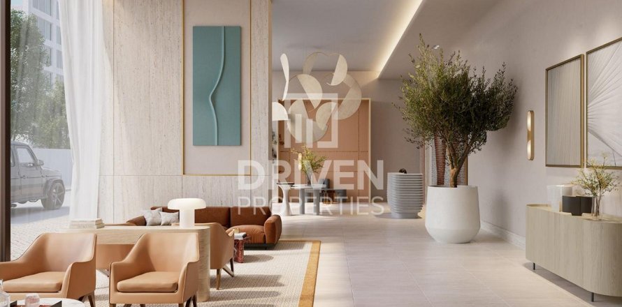 Appartement de 3 chambres à EMAAR Beachfront, UAE No. 84359