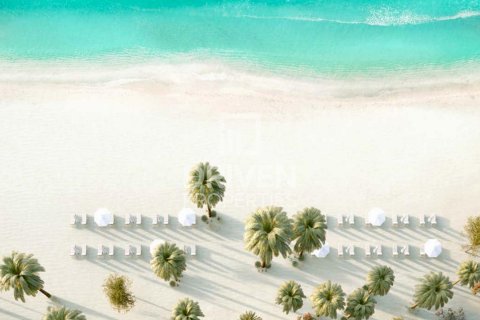 Apartment de 2 dormitorios en EMAAR Beachfront, UAE No. 84358 14