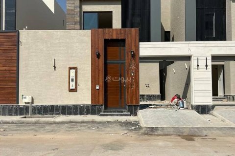 Villa de 5 chambres à Riyadh, Saudi Arabia No. 60204 1