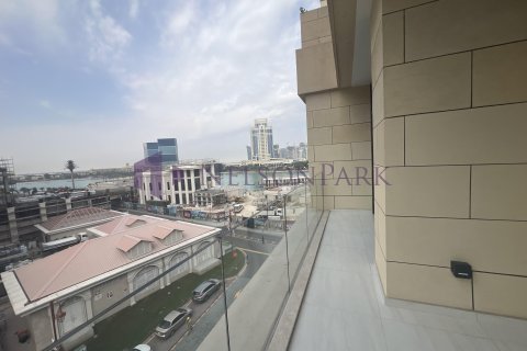 3 bedrooms Apartment in Doha, Qatar No. 58060 7