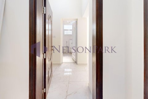 7 bedrooms Villa in Doha, Qatar No. 58058 11