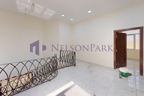 7 bedrooms Villa in Doha, Qatar No. 58058 14