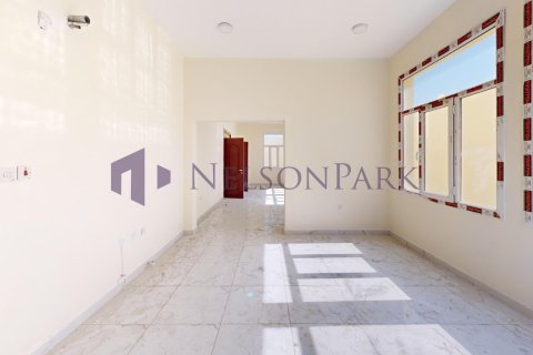 7 bedrooms Villa in Doha, Qatar No. 58058 18