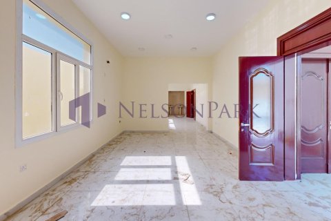 7 bedrooms Villa in Doha, Qatar No. 58058 12