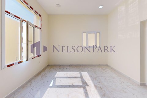 7 bedrooms Villa in Doha, Qatar No. 58058 15