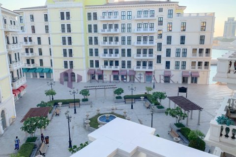 3 bedrooms Apartment in Doha, Qatar No. 58061 7