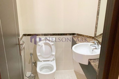 3 bedrooms Apartment in Doha, Qatar No. 58061 12