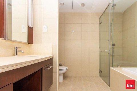 2 bedrooms Apartment in Downtown Dubai (Downtown Burj Dubai), UAE No. 100325 10