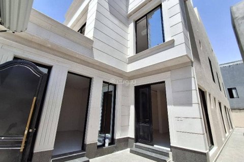 Вилла с 6 спальнями в Эр-Рияд, Саудовская Аравия №99638 2