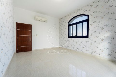 Villa de 5 chambres à Abu Dhabi, UAE No. 91401 18