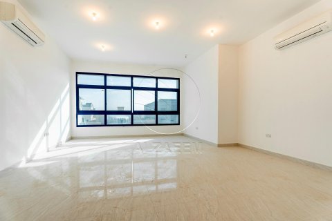 Villa de 5 chambres à Abu Dhabi, UAE No. 91401 4