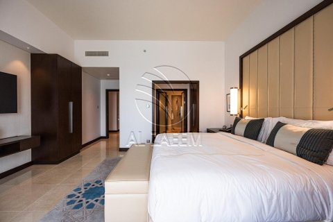 Apartment de 2 dormitorios en The Marina, UAE No. 91404 7