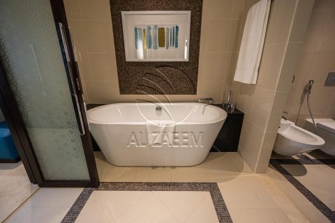 Apartment de 2 dormitorios en The Marina, UAE No. 91404 4