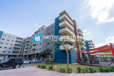 Apartment de 2 dormitorios en Al Reef, UAE No. 88432 11