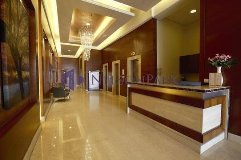 2 bedrooms Apartment in Doha, Qatar No. 60902 1