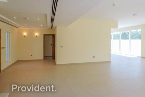 Villa de 4 dormitorios en Jumeirah Park, UAE No. 2145 21