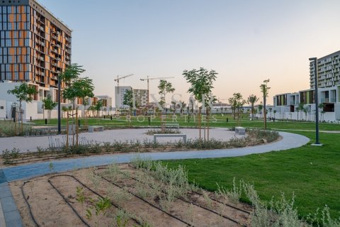 2 bedrooms Apartment in Dubai, UAE No. 96606 13