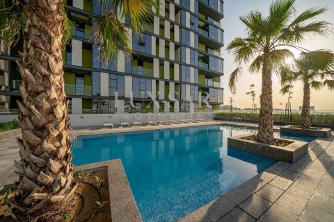 2 bedrooms Apartment in Dubai, UAE No. 96606 12