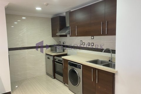 2 bedrooms Apartment in Doha, Qatar No. 58545 4