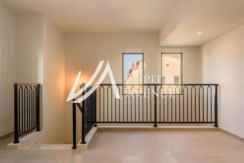 Villa de 4 dormitorios en Khalifa City, UAE No. 86582 5