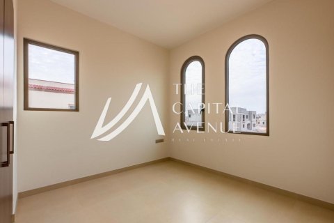Villa de 4 dormitorios en Khalifa City, UAE No. 86582 15