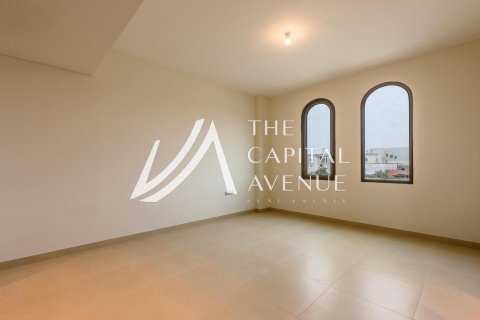 Villa de 4 dormitorios en Khalifa City, UAE No. 86582 14
