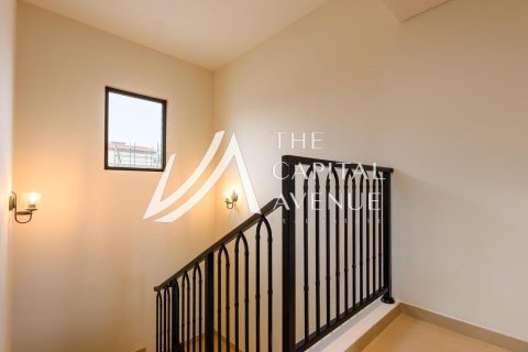 Villa de 4 dormitorios en Khalifa City, UAE No. 86582 11