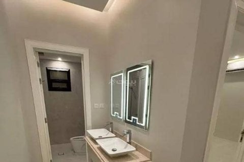 Квартира с 4 спальнями в Эр-Рияд, Саудовская Аравия №98777 1