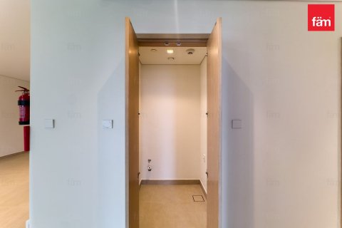 Квартира с 2 спальнями в Mina Rashid, ОАЭ №100955 15