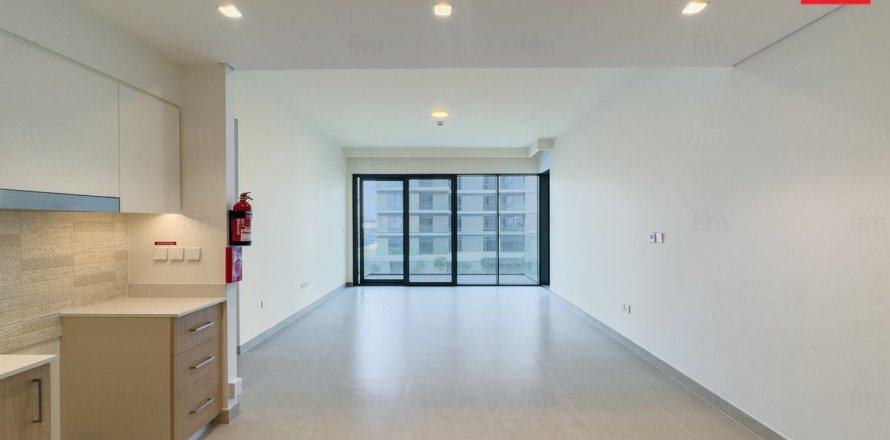 Квартира с 2 спальнями в Mina Rashid, ОАЭ №100955