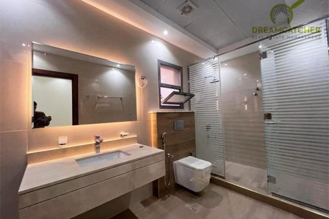 Apartment de 4 dormitorios en Al Yasmeen, UAE No. 22829 15