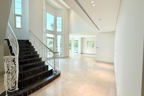 4 bedrooms Villa in Jumeirah Islands, UAE No. 88373 12