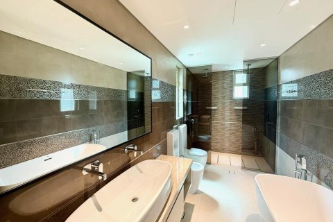 4 bedrooms Villa in Jumeirah Islands, UAE No. 88373 9
