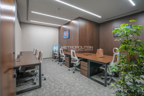 Офис 12м² в Corniche Road, ОАЭ №79209 6