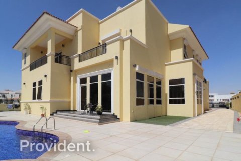 4 bedrooms Villa in The Villa, UAE No. 2173 2