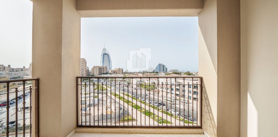 Apartment de 3 dormitorios en Madinat Jumeirah Living, UAE No. 62196
