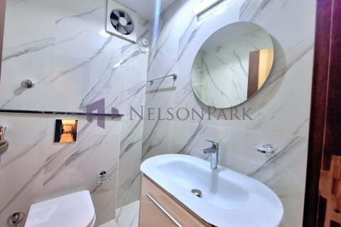1 bedroom Apartment in Doha, Qatar No. 60973 11