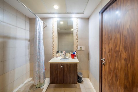 Квартира с 2 спальнями в Executive Towers, ОАЭ №101615 11