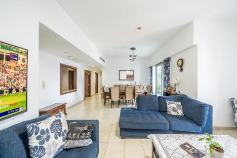 Квартира с 2 спальнями в Executive Towers, ОАЭ №101615 2