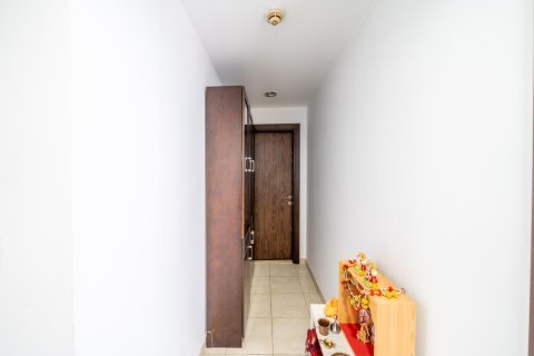 Квартира с 2 спальнями в Executive Towers, ОАЭ №101615 6